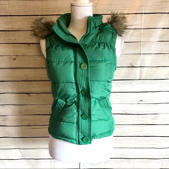 Aeropostale Jackets & Blazers - Aeropostale Green Puff Hooded Vest